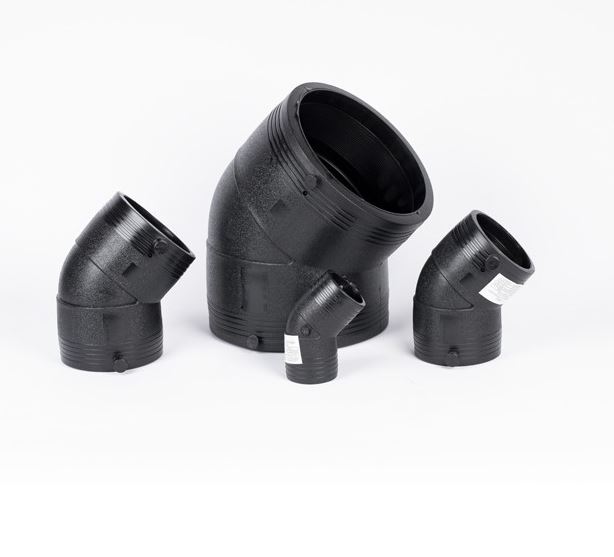 Hur förbättrar utformningen av en HDPE -elektrofusion 45 graders armbåge flödeseffektiviteten i vätska eller gasledningar?